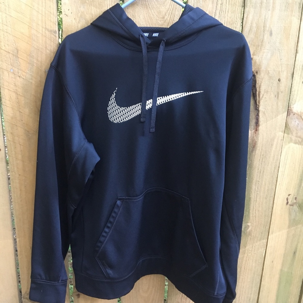 Nike therma-fit hoodie